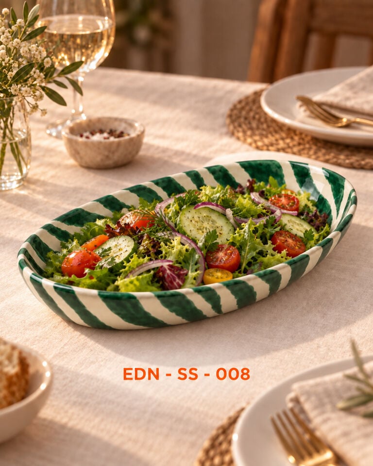 Yeşil Ritim El Yapımı Oval Çini Salata Sunumluğu